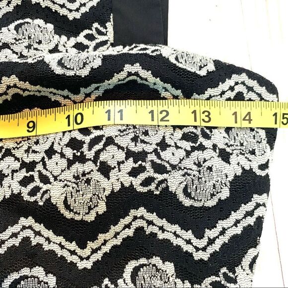 NWT Juniors City Studio Black & Cream Floral Lace Fit and Flare Dress Size 3 - Picture 7 of 10